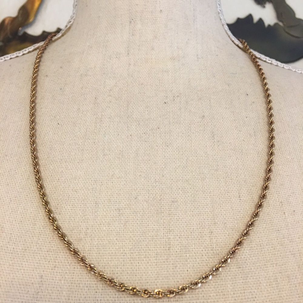 Gold tone sparkle twisted rope chain